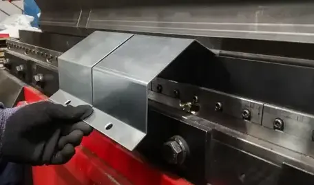 poinçonnage à Les Sables-d'Olonne - image 4